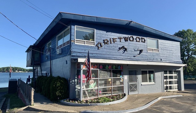 Brand new for 2023: The Sunset Suite at Driftwood! 4 bed, 2 bath, 2500 SQFT