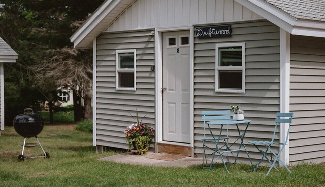Brookside Cottages and Resort Driftwood Cottage