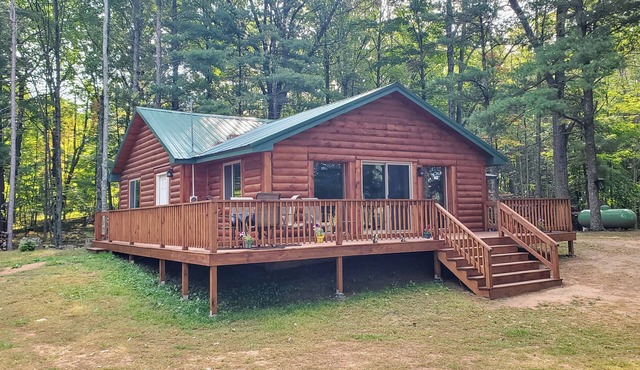 Cabin getaway on the Menominee River