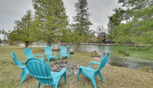 Cabin on Inland Waterway River w/Boat Dock!
