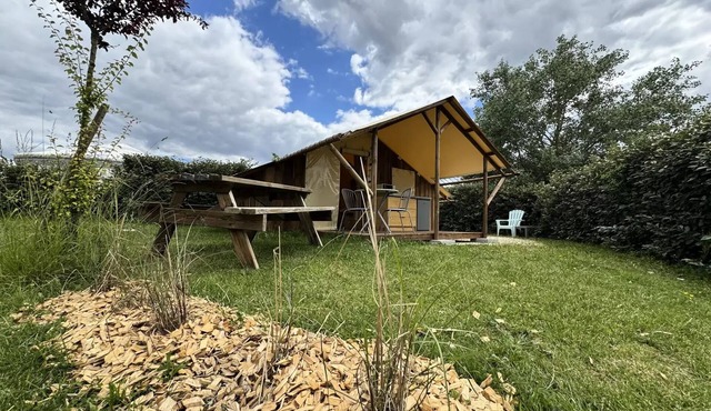 Camping Cabin (10 m² - 1 bedroom) Sleeps 4