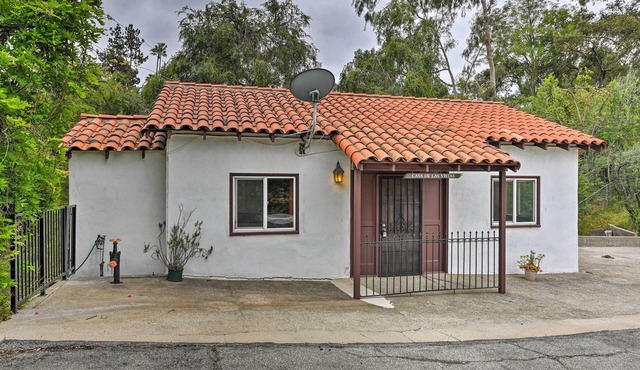 'Casa de la Vista' in Hacienda Heights w/Views!