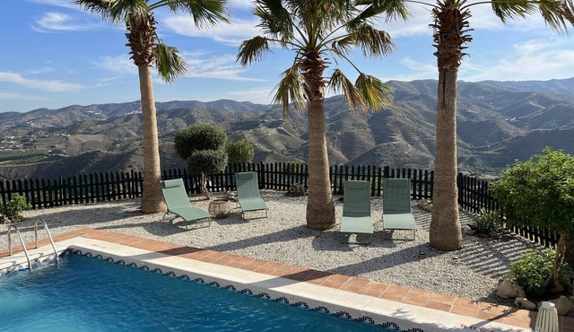 Casa del Burro Perezoso -stilvoll, Rustikal, Pool, Palmen, Atemberaubender Blick