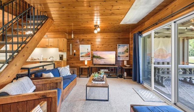 Chalet 94 Lakeview Nr Beach and Resort Amenities