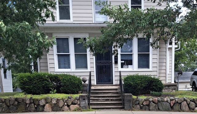 Charming 1-bedroom apartment in Culver with WiFi, AC, outdoor covered deck