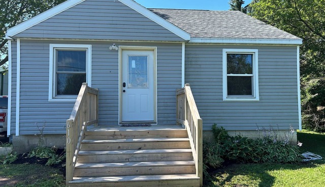 Charming Algoma retreat - 10 min. Walk to the Beach