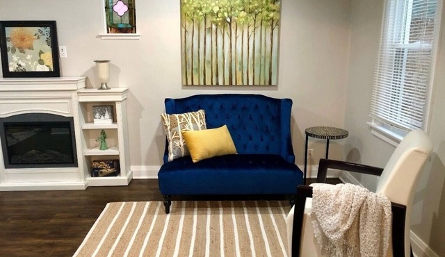✽ Charming Cottage ✽ close to College/Town/Station