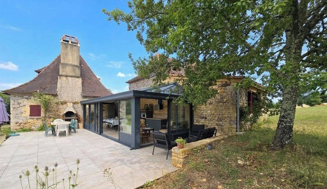 Charming cottage in Limeuil with Internet and parking