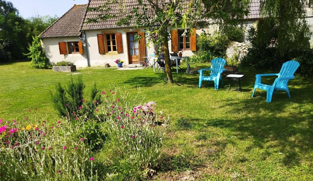 Charming Countryside Retreat with Orchard, Near George Sand’s Home in Le Chatelet