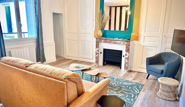 Charming studio just a stone's throw from the station