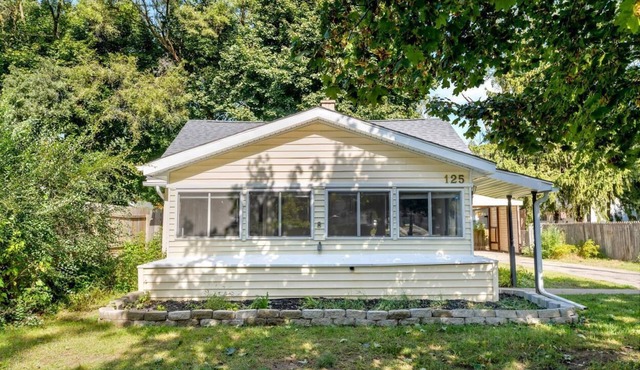 Chic & Cozy Modern Retreat /10 Mins to Downtown & Airport