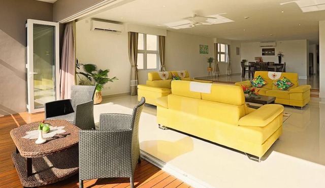 Cliffhanger Private Retreat – Daytime Bliss Only!