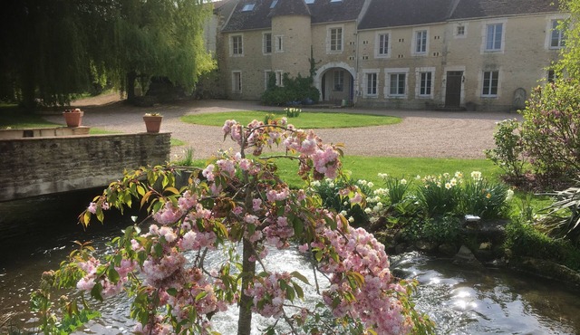 Coeur de Combray, sleeps 44 with pool & function space set in beautiful gardens