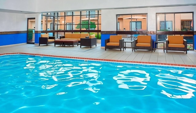 Comfort and Relaxation! 2 Comfortable Units, Indoor Swimming Pool, Pet-friendly!