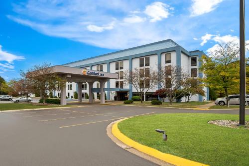 Comfort Inn Cadillac