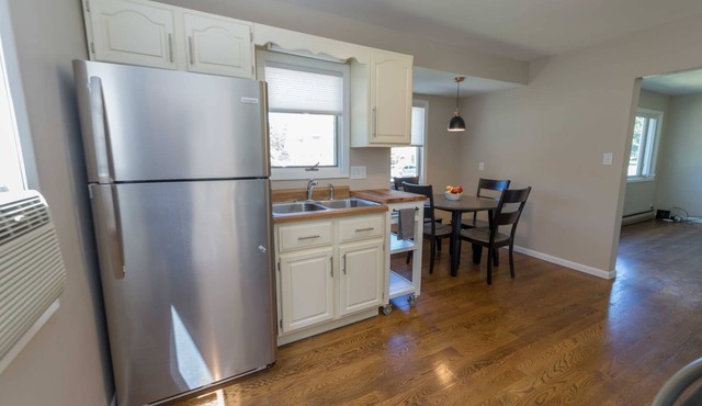 Comfortable Home Only 5 Minutes to ND Campus