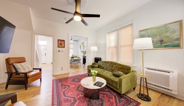 Corktown Oasis - 4 BR Luxe Getaway Close to Downtown
