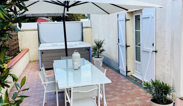 Cosy house with spa & garden near Angers