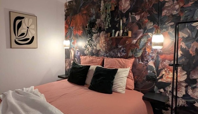 Cosy studio near pond and shops