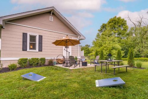 Country Home Near EIU & Lake Charleston!