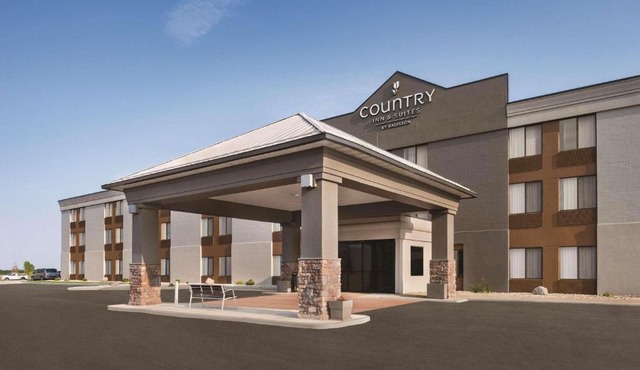 Country Inn & Suites by Radisson, Mt Pleasant-Racine West, WI