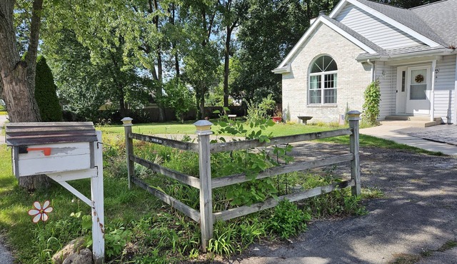 Country White House