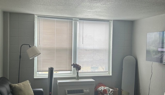 Cozy 1-bedroom apartment near downtown Cincinnati on the 10th floor