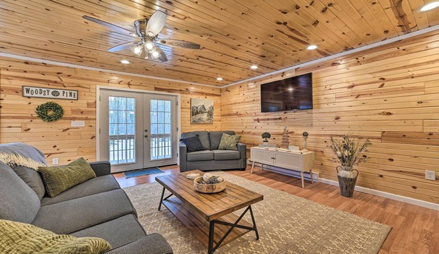 Cozy Elmira Cabin ~ 23 Mi to Boyne Mountain Resort