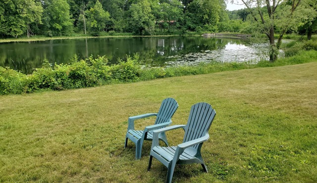 Cozy waterfront cottage on 40 acres. Great fishing kayaking & hunting!
