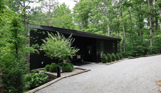 Creative Cabins - Kobe's Cabin