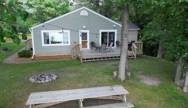 Creekside Cottage! Lake Altoona Getaway