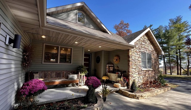 DeMotte Area Upscale, Secluded Home on 3.5 Acres w Firepit, Gym & Game Room