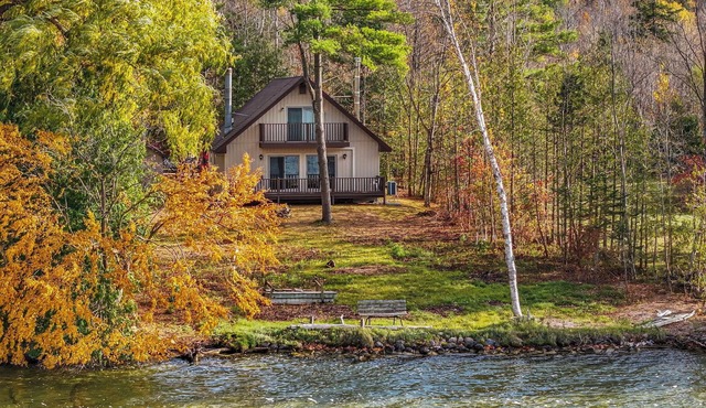 Dream Lakefront Chalet with 3 Bedrooms and Stunning Lake Leelanau Views
