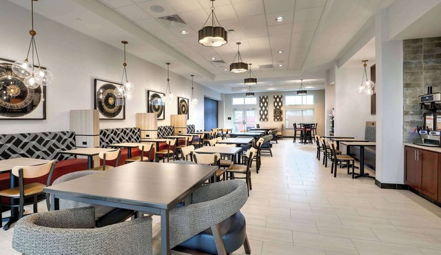 Drury Plaza Hotel Cincinnati Florence