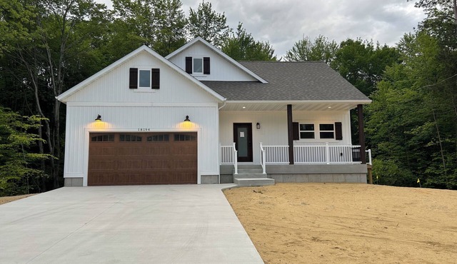 European inspired 3-bedroom house in peaceful Spring Lake
