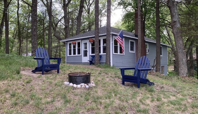 Evansdale Cottage on Beautiful Big Blue Lake