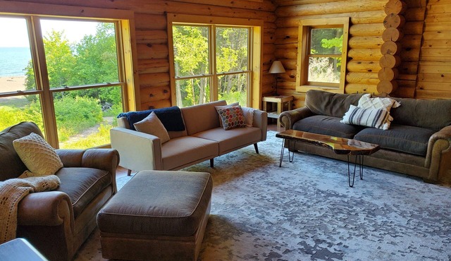 Exceptional Log home on Lake Superior - Near Houghton and Hancock MI