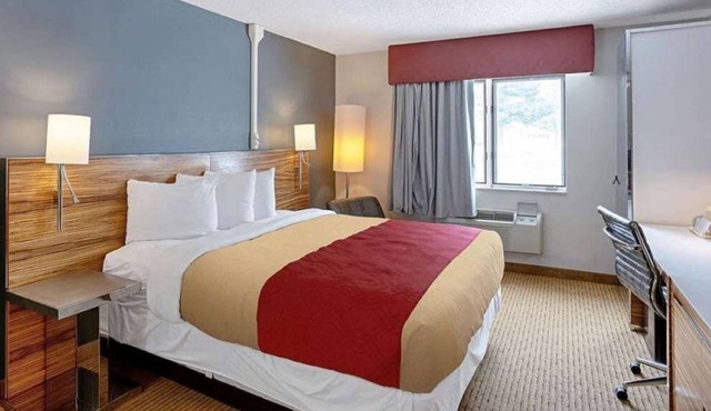 Explore Studio in heart of Clinton, IA - a warm welcome awaits! in Clinton