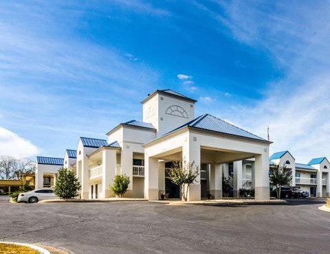 EXPRESS INN Troy