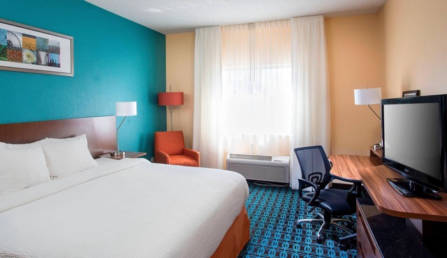 Fairfield Inn & Suites Peru