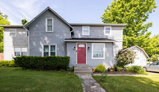 Family friendly country farmhouse on the outskirts of South Haven