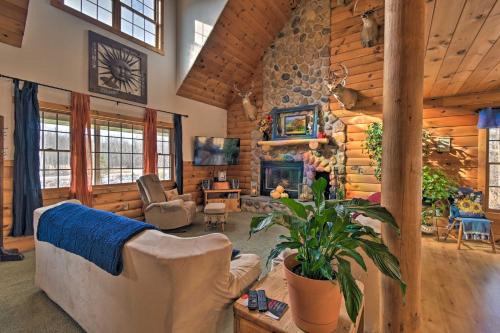 Family-Friendly Gresham Getaway w/Game Room!