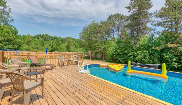 Family Retreat: Heated Pool, Hot Tub, Fire Pit/Grills, Sports Courts & Play Area