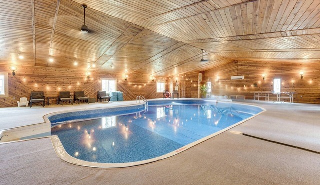 Featured on TV! Epic Indoor Pool Sleeps 24