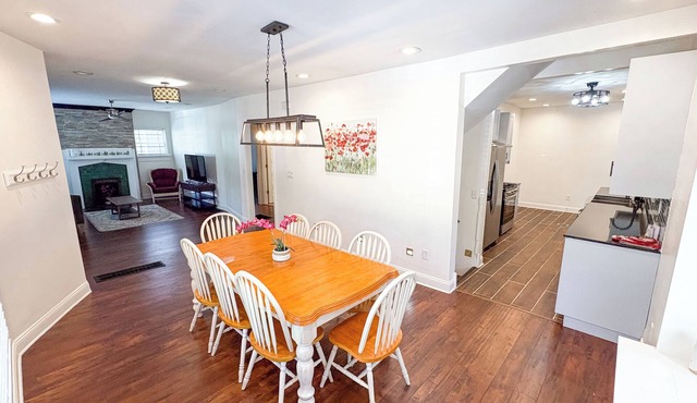 Five Bedroom Rehabbed Historic Charm in vibrant Indianapolis