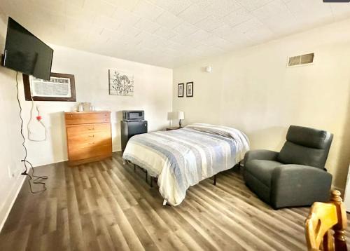 Flora Motel