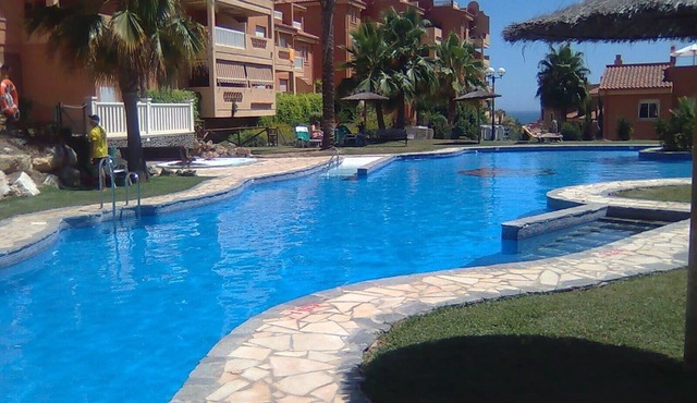 FROM £245pw, 2/3bed Sleeps 6 CABOPINO, MARBELLA, SOUTH FACING BALCONY.