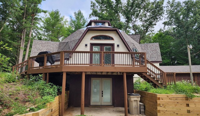 Geodome Getaway | Hot Tub + Pet Friendly