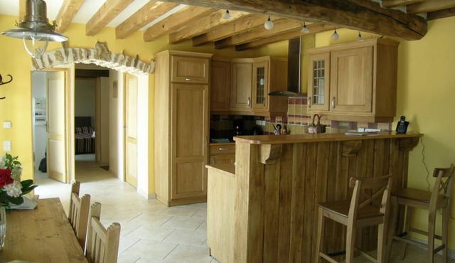Gite La Celle-les-Bordes, 3 bedrooms, 6 persons in La Celle-les-Bordes