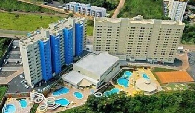 Golden Dophin grand hotel suite 3 people being under 5 years old